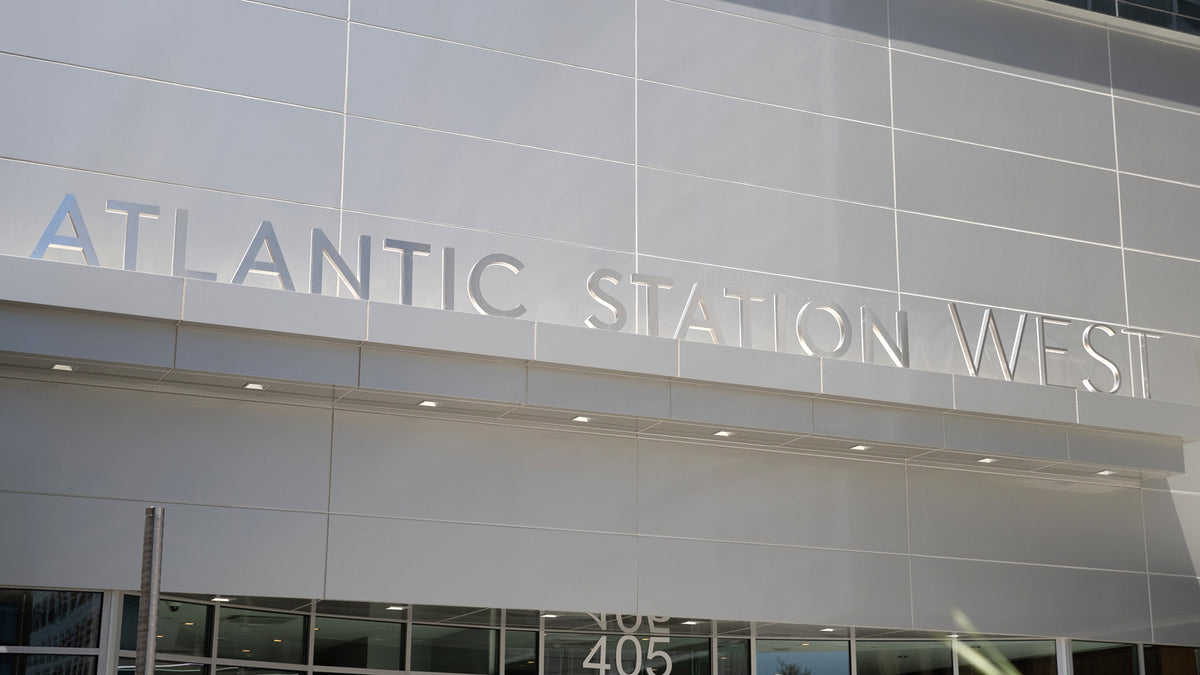 Exterior Metallic Signs – Sign Guys NYC